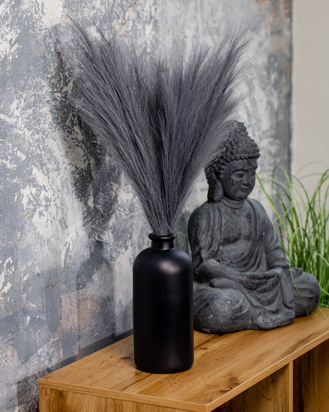 FAUX PAMPAS GRASS - Black